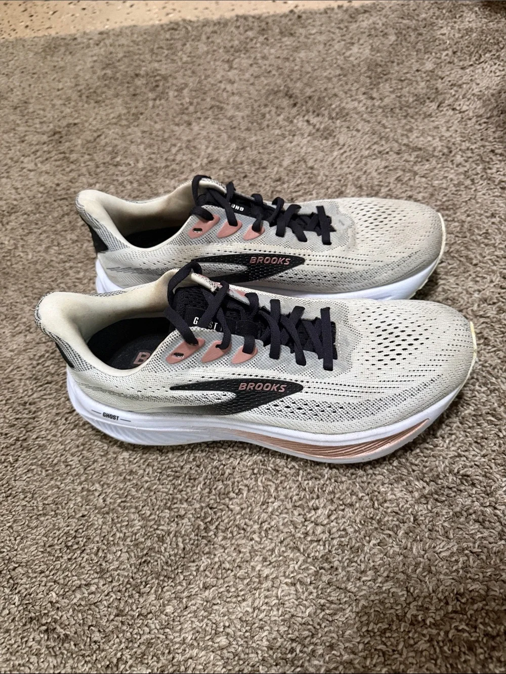 Brooks Ghost 17 Black with Rose Gold accents and grayish base tone. EUC.